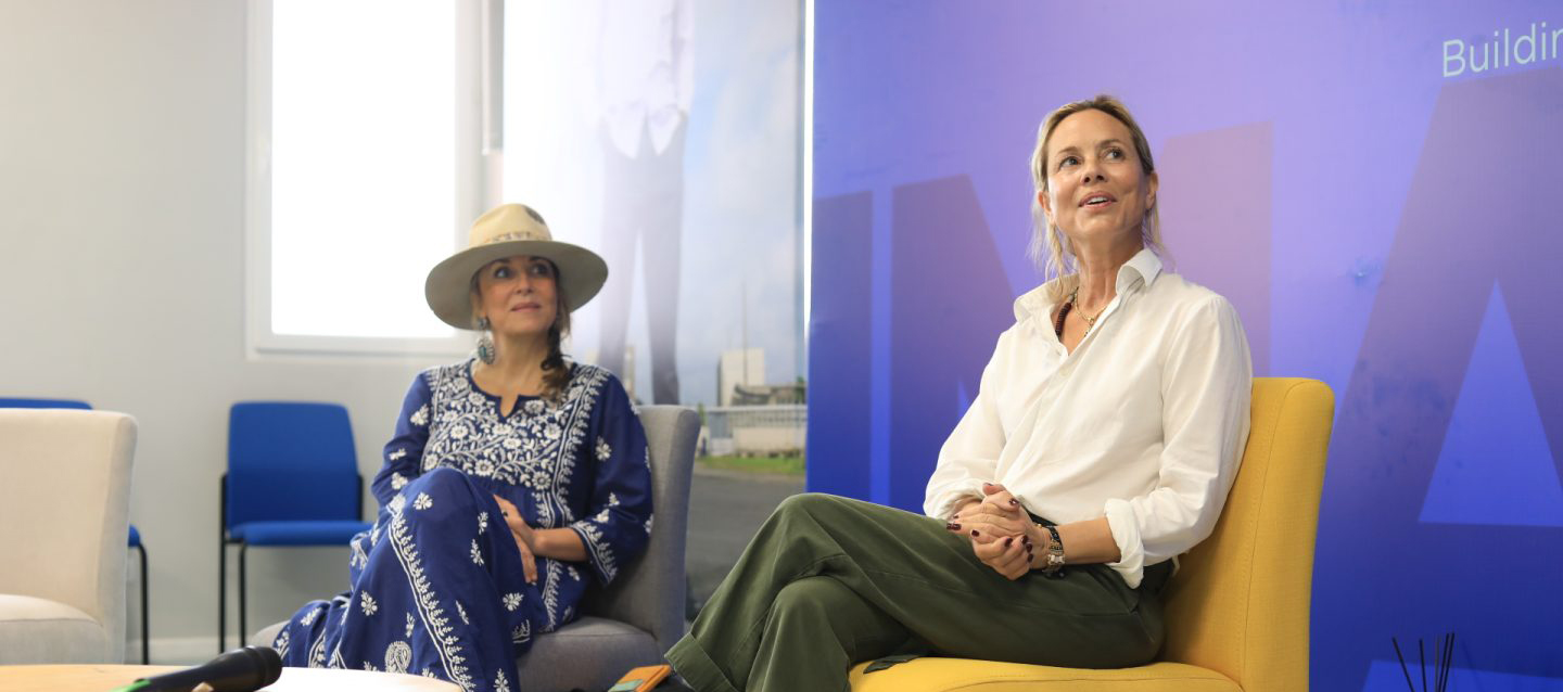 Visite Maria Bello